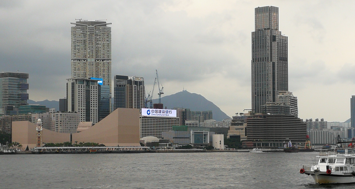 易游电竞显示知识锦集：如何做好户外LED显示屏的日常维护工作?